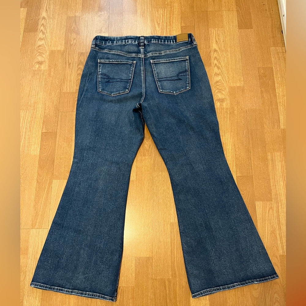 American Eagle Women’s Bootcut Flare Jeans – Next Level Stretch – Waist 36” - Picture 5 of 6